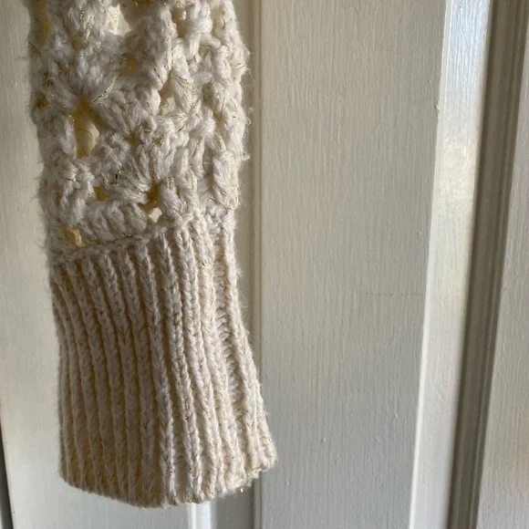 Candie's Cream Crochet Women's Shrug - Picture 4 of 5